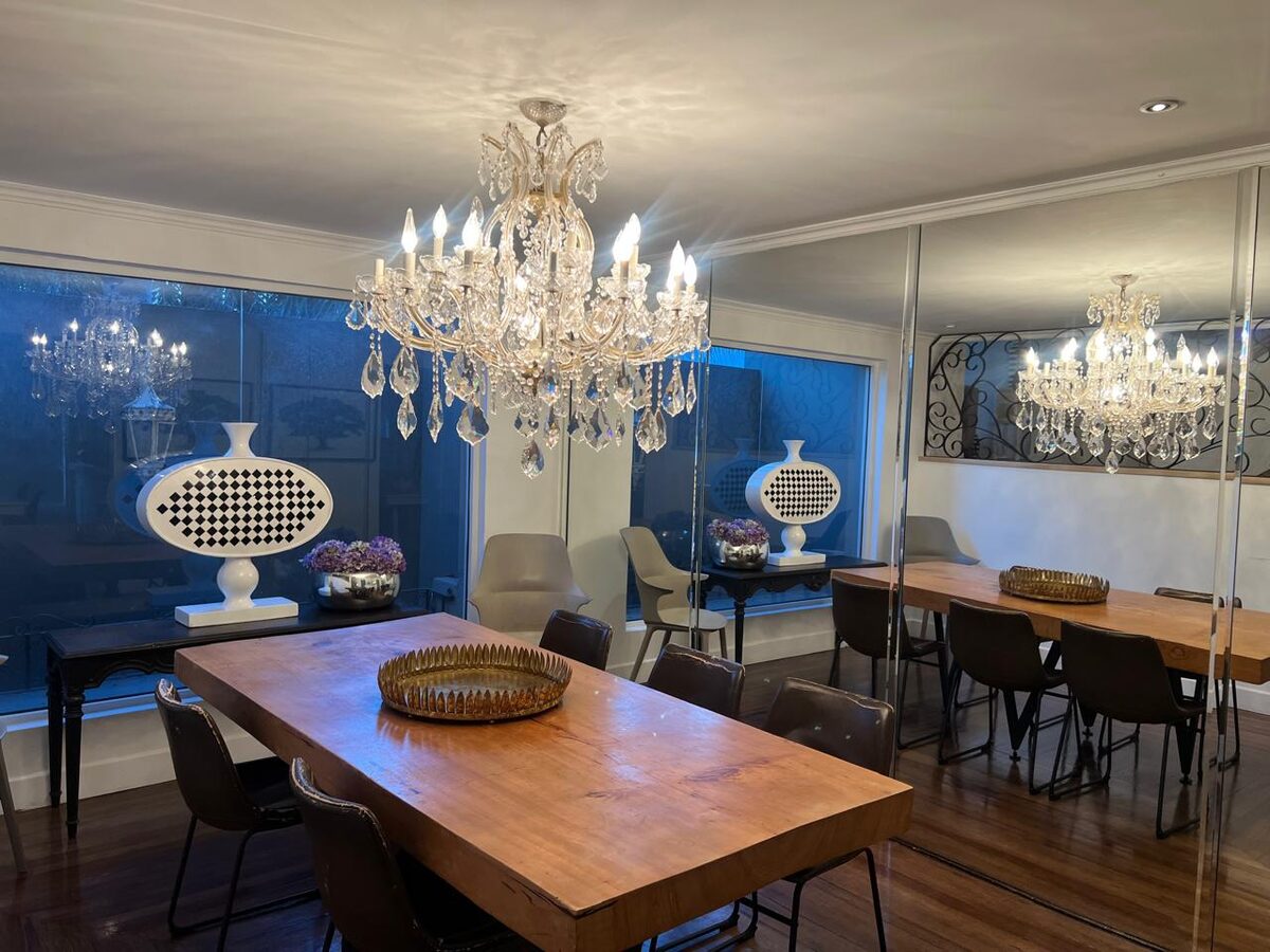 Boho House - Comedor con candil de cristal